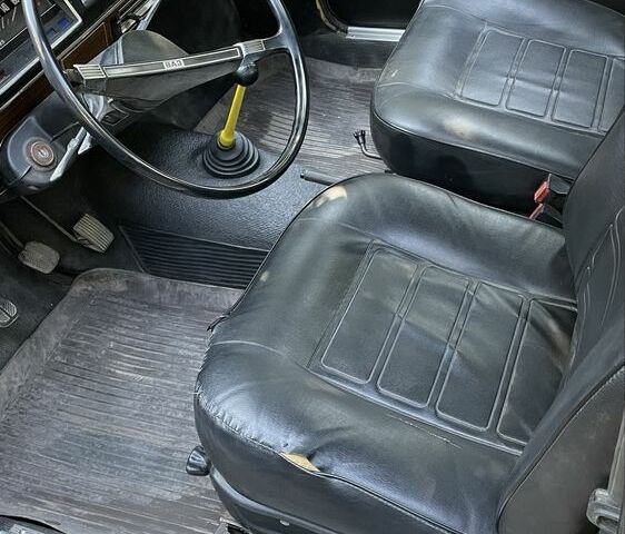 Желтый ВАЗ 2101, объемом двигателя 1.2 л и пробегом 3 тыс. км за 550 $, фото 6 на Automoto.ua