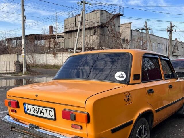 Желтый ВАЗ 2101, объемом двигателя 1.2 л и пробегом 300 тыс. км за 833 $, фото 4 на Automoto.ua