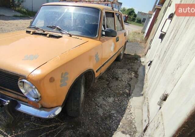 Желтый ВАЗ 2101, объемом двигателя 1.2 л и пробегом 200 тыс. км за 350 $, фото 1 на Automoto.ua
