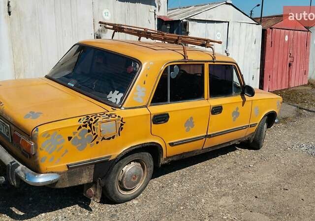 Желтый ВАЗ 2101, объемом двигателя 1.2 л и пробегом 200 тыс. км за 350 $, фото 3 на Automoto.ua