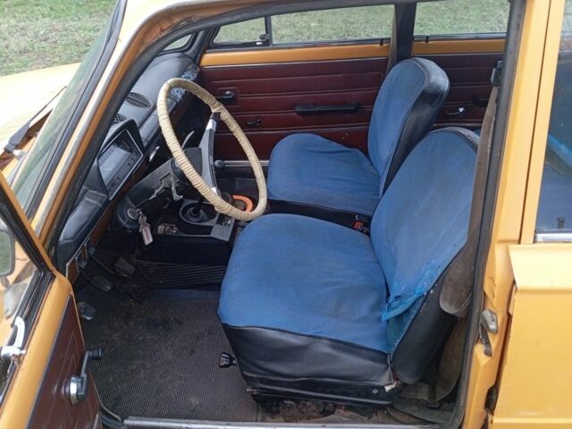 Жовтий ВАЗ 2101, об'ємом двигуна 0 л та пробігом 42 тис. км за 758 $, фото 2 на Automoto.ua