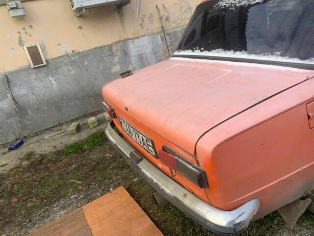 Желтый ВАЗ 2101, объемом двигателя 1.5 л и пробегом 250 тыс. км за 239 $, фото 4 на Automoto.ua