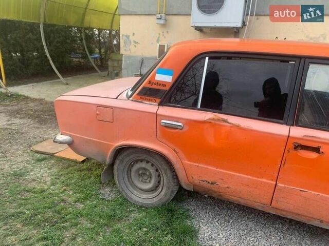 Желтый ВАЗ 2101, объемом двигателя 1.5 л и пробегом 250 тыс. км за 239 $, фото 2 на Automoto.ua