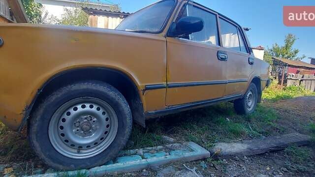 ВАЗ 2101 1984 в Черновцах на Automoto.ua Желтый ВАЗ 2101, объемом двигателя 1.5 л и пробегом 52 тыс. км за 412 $, фото 4 на Automoto.ua
