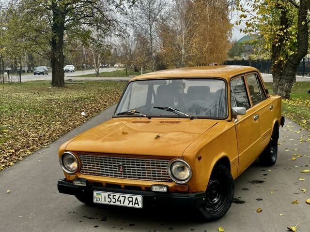 Желтый ВАЗ 2101, объемом двигателя 1.6 л и пробегом 100 тыс. км за 441 $, фото 2 на Automoto.ua