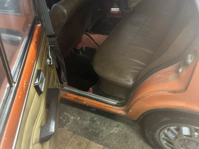 Жовтий ВАЗ 2101, об'ємом двигуна 1.2 л та пробігом 66 тис. км за 596 $, фото 7 на Automoto.ua