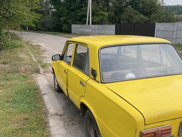 Жовтий ВАЗ 2101, об'ємом двигуна 1.2 л та пробігом 1000 тис. км за 290 $, фото 3 на Automoto.ua