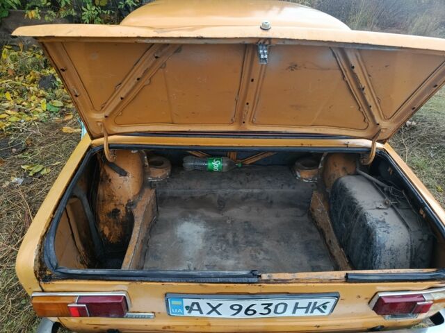 Желтый ВАЗ 2101, объемом двигателя 1 л и пробегом 80 тыс. км за 358 $, фото 2 на Automoto.ua