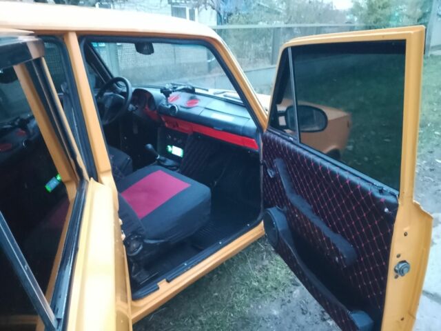 Жовтий ВАЗ 2101, об'ємом двигуна 1.3 л та пробігом 120 тис. км за 998 $, фото 17 на Automoto.ua