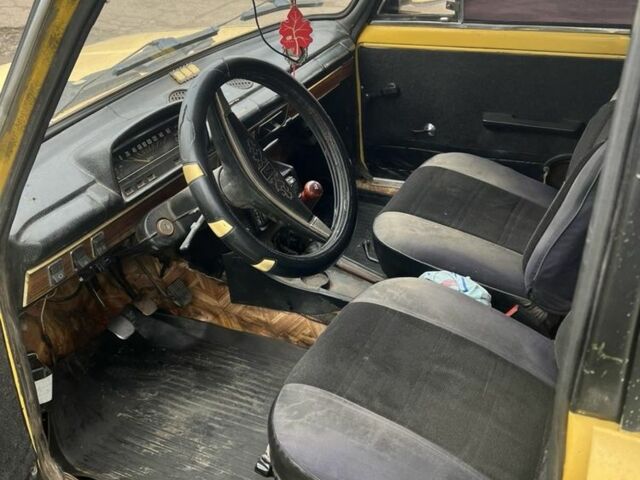 Желтый ВАЗ 2101, объемом двигателя 0 л и пробегом 1 тыс. км за 331 $, фото 5 на Automoto.ua