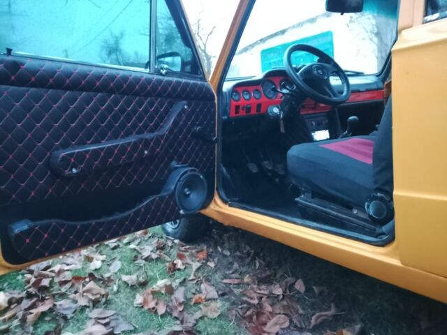 Жовтий ВАЗ 2101, об'ємом двигуна 1.3 л та пробігом 120 тис. км за 998 $, фото 23 на Automoto.ua