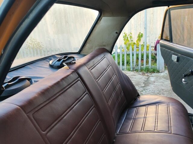 Желтый ВАЗ 2101, объемом двигателя 1.2 л и пробегом 777 тыс. км за 476 $, фото 3 на Automoto.ua