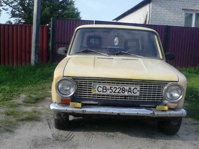 Желтый ВАЗ 2101, объемом двигателя 1.3 л и пробегом 200 тыс. км за 20000 $, фото 6 на Automoto.ua