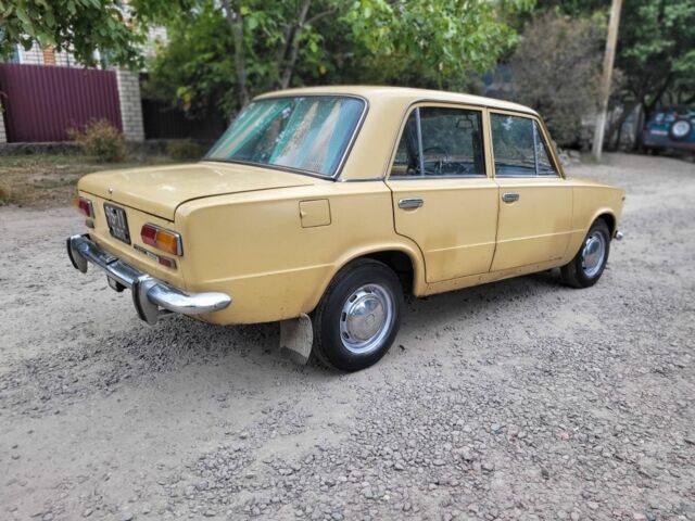 Жовтий ВАЗ 2101, об'ємом двигуна 1.3 л та пробігом 100 тис. км за 945 $, фото 13 на Automoto.ua