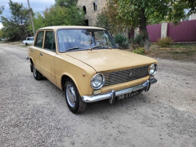 Жовтий ВАЗ 2101, об'ємом двигуна 1.3 л та пробігом 100 тис. км за 945 $, фото 5 на Automoto.ua