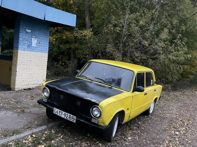 Желтый ВАЗ 2101, объемом двигателя 1.3 л и пробегом 300 тыс. км за 650 $, фото 2 на Automoto.ua