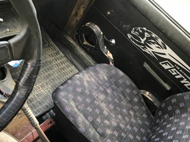 Желтый ВАЗ 2101, объемом двигателя 1.3 л и пробегом 3 тыс. км за 500 $, фото 5 на Automoto.ua