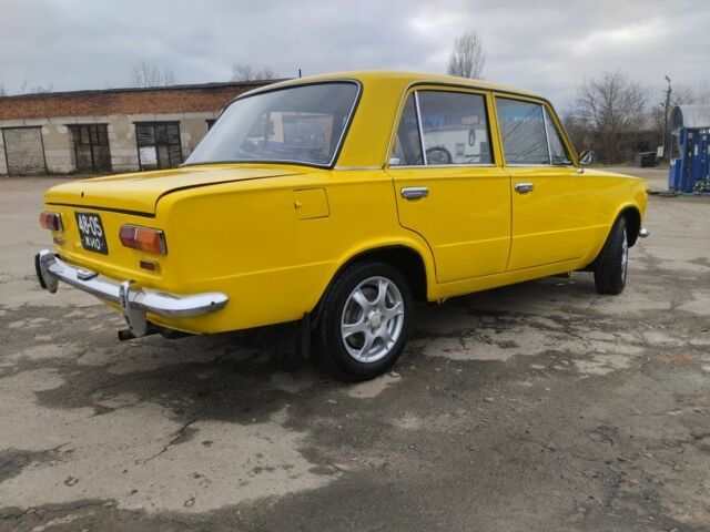 Желтый ВАЗ 2101, объемом двигателя 1.7 л и пробегом 999 тыс. км за 1200 $, фото 2 на Automoto.ua