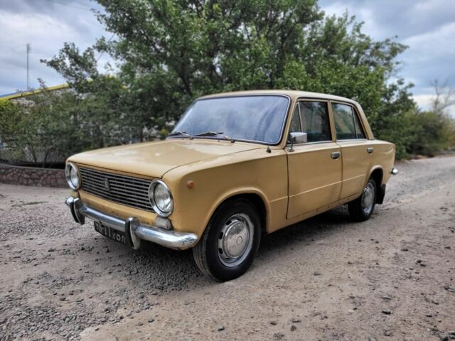 Жовтий ВАЗ 2101, об'ємом двигуна 1.3 л та пробігом 100 тис. км за 945 $, фото 18 на Automoto.ua