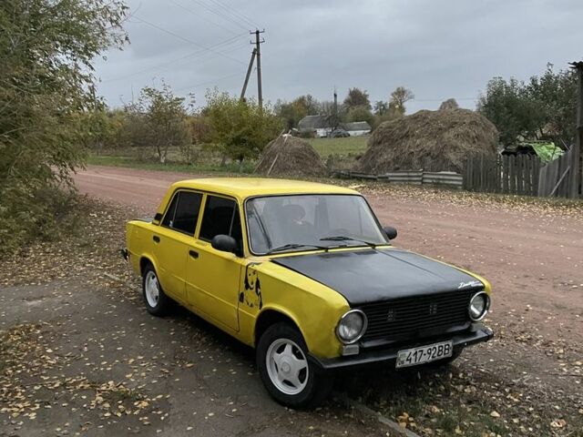 Желтый ВАЗ 2101, объемом двигателя 1.3 л и пробегом 300 тыс. км за 650 $, фото 1 на Automoto.ua