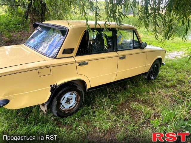 Желтый ВАЗ 2101, объемом двигателя 1.3 л и пробегом 0 тыс. км за 1200 $, фото 2 на Automoto.ua