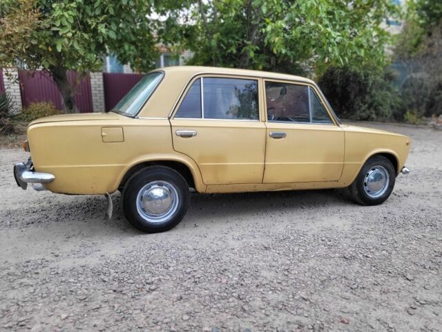 Жовтий ВАЗ 2101, об'ємом двигуна 1.3 л та пробігом 100 тис. км за 945 $, фото 16 на Automoto.ua