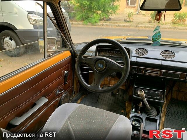 Желтый ВАЗ 2101, объемом двигателя 1.3 л и пробегом 170 тыс. км за 550 $, фото 5 на Automoto.ua