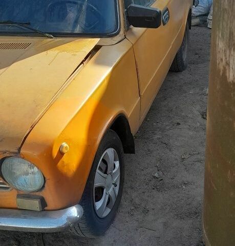 Желтый ВАЗ 2101, объемом двигателя 1.5 л и пробегом 180 тыс. км за 484 $, фото 1 на Automoto.ua