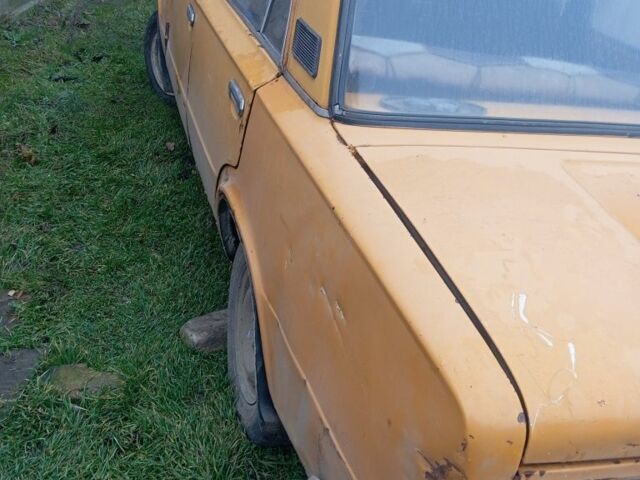 Желтый ВАЗ 2101, объемом двигателя 1.2 л и пробегом 45 тыс. км за 379 $, фото 1 на Automoto.ua