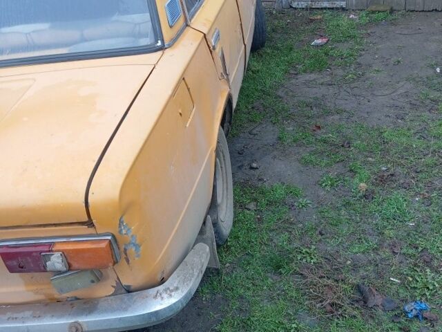 Желтый ВАЗ 2101, объемом двигателя 1.2 л и пробегом 45 тыс. км за 379 $, фото 2 на Automoto.ua