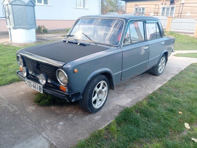 Серый ВАЗ 2101, объемом двигателя 1.3 л и пробегом 349 тыс. км за 349 $, фото 3 на Automoto.ua