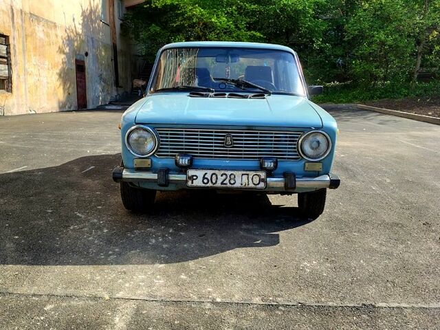 Серый ВАЗ 2101, объемом двигателя 1.2 л и пробегом 370 тыс. км за 670 $, фото 2 на Automoto.ua