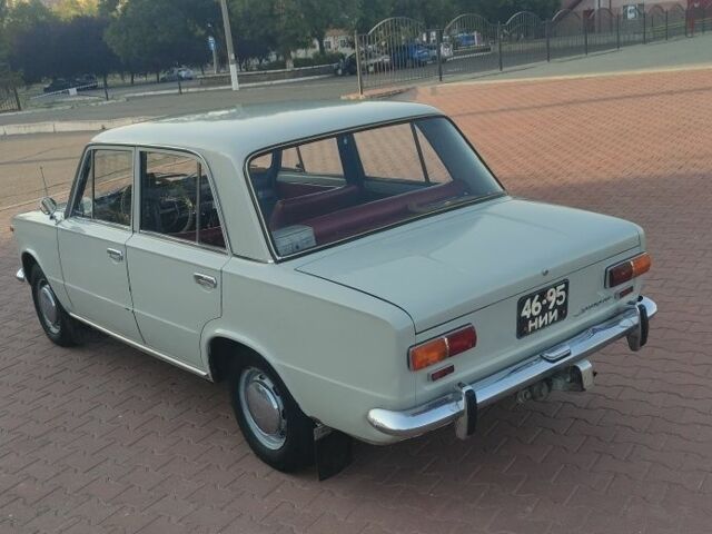Серый ВАЗ 2101, объемом двигателя 0 л и пробегом 100 тыс. км за 1997 $, фото 2 на Automoto.ua