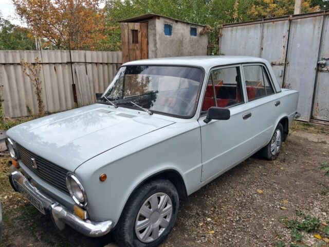 Серый ВАЗ 2101, объемом двигателя 1 л и пробегом 100 тыс. км за 525 $, фото 1 на Automoto.ua