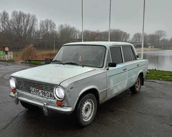 Серый ВАЗ 2101, объемом двигателя 1.5 л и пробегом 150 тыс. км за 400 $, фото 1 на Automoto.ua