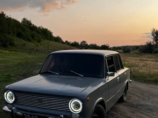 Серый ВАЗ 2101, объемом двигателя 1.3 л и пробегом 300 тыс. км за 761 $, фото 1 на Automoto.ua