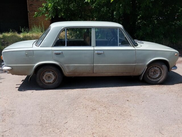 ВАЗ 2101 1980 в Бобринце на Automoto.ua Серый ВАЗ 2101, объемом двигателя 0 л и пробегом 230 тыс. км за 500 $, фото 6 на Automoto.ua