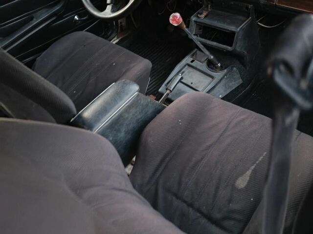 Серый ВАЗ 2101, объемом двигателя 1.3 л и пробегом 300 тыс. км за 384 $, фото 4 на Automoto.ua