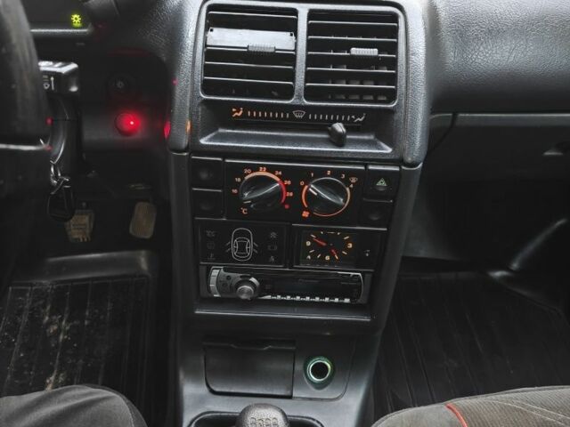 Сірий ВАЗ 2101, об'ємом двигуна 1.6 л та пробігом 82 тис. км за 3200 $, фото 7 на Automoto.ua