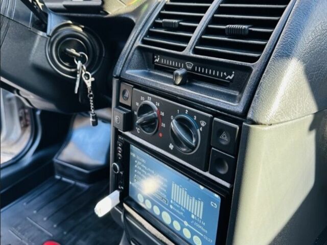 Серый ВАЗ 2101, объемом двигателя 1.6 л и пробегом 243 тыс. км за 2400 $, фото 12 на Automoto.ua