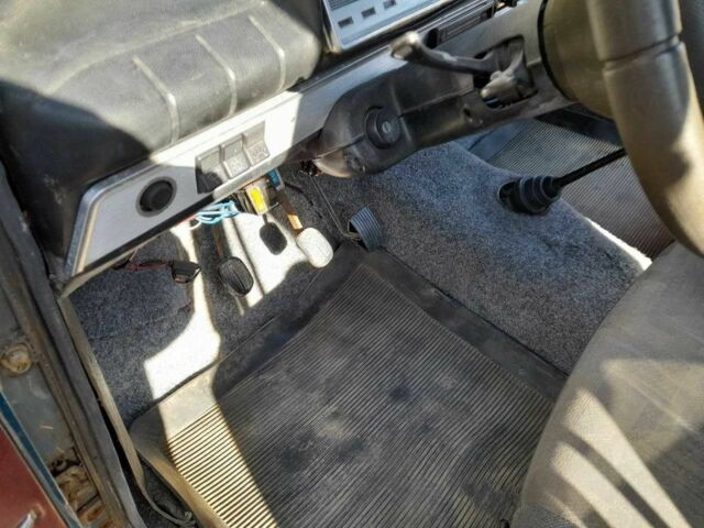 Синий ВАЗ 2101, объемом двигателя 1.3 л и пробегом 3 тыс. км за 597 $, фото 4 на Automoto.ua