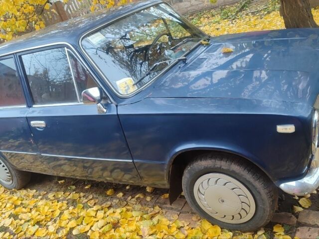Синий ВАЗ 2101, объемом двигателя 1 л и пробегом 100 тыс. км за 215 $, фото 1 на Automoto.ua