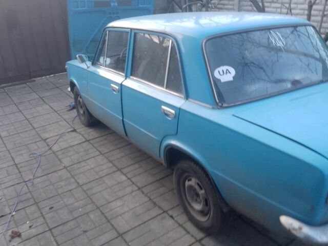 Синий ВАЗ 2101, объемом двигателя 1.2 л и пробегом 300 тыс. км за 500 $, фото 2 на Automoto.ua