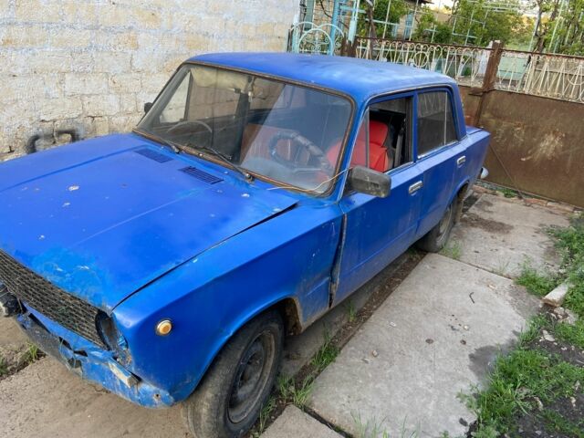 Синий ВАЗ 2101, объемом двигателя 1.2 л и пробегом 1000 тыс. км за 5800 $, фото 2 на Automoto.ua