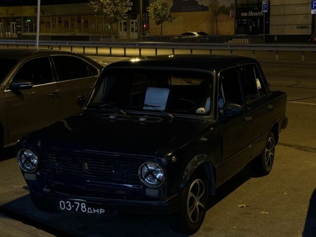 Синий ВАЗ 2101, объемом двигателя 1.6 л и пробегом 200 тыс. км за 15000 $, фото 2 на Automoto.ua