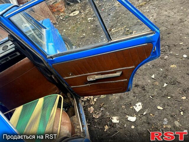 Синий ВАЗ 2101, объемом двигателя 1.2 л и пробегом 300 тыс. км за 250 $, фото 2 на Automoto.ua