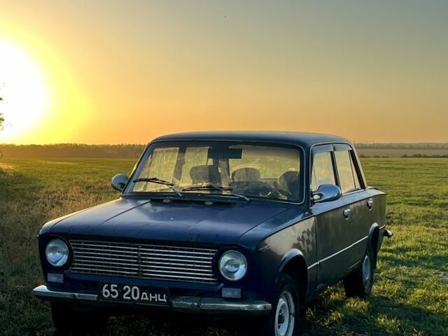 Синий ВАЗ 2101, объемом двигателя 1.3 л и пробегом 249 тыс. км за 534 $, фото 2 на Automoto.ua