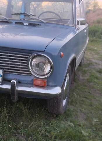 Синій ВАЗ 2101, об'ємом двигуна 1.2 л та пробігом 100 тис. км за 700 $, фото 3 на Automoto.ua