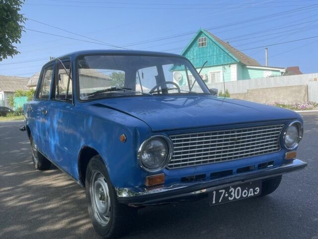 Синий ВАЗ 2101, объемом двигателя 1.2 л и пробегом 300 тыс. км за 550 $, фото 3 на Automoto.ua