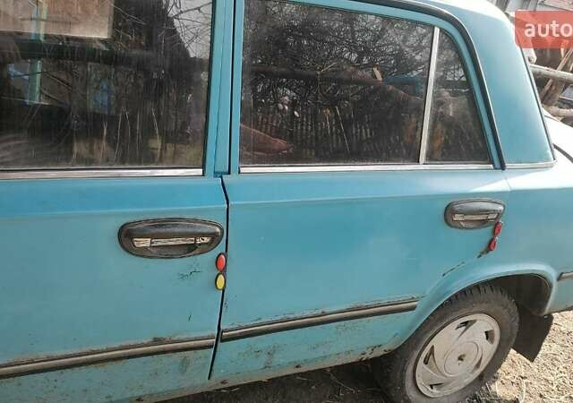 Синий ВАЗ 2101, объемом двигателя 1.1 л и пробегом 500 тыс. км за 500 $, фото 4 на Automoto.ua